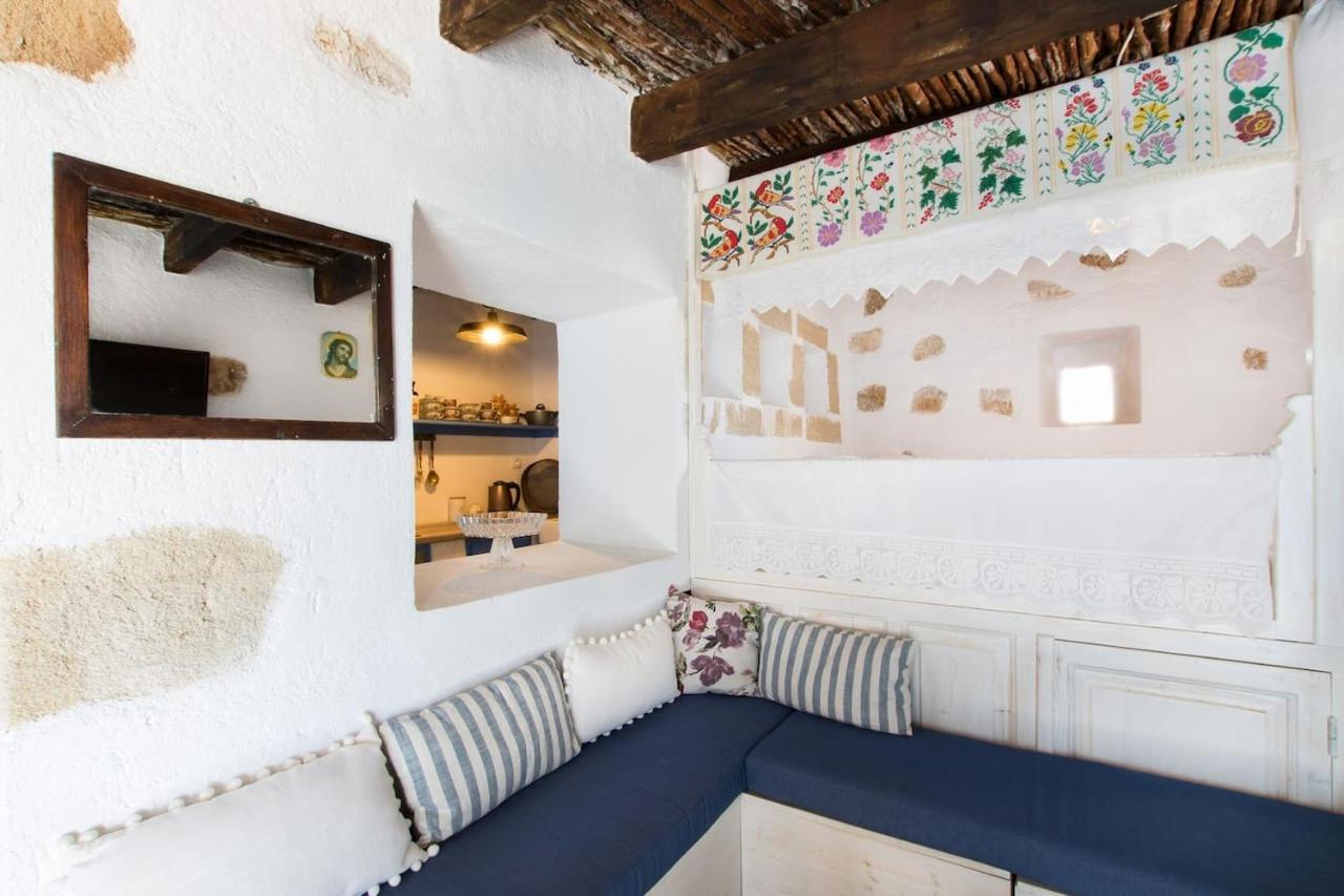 Vatha Traditional Cottage With A View Menetai Экстерьер фото